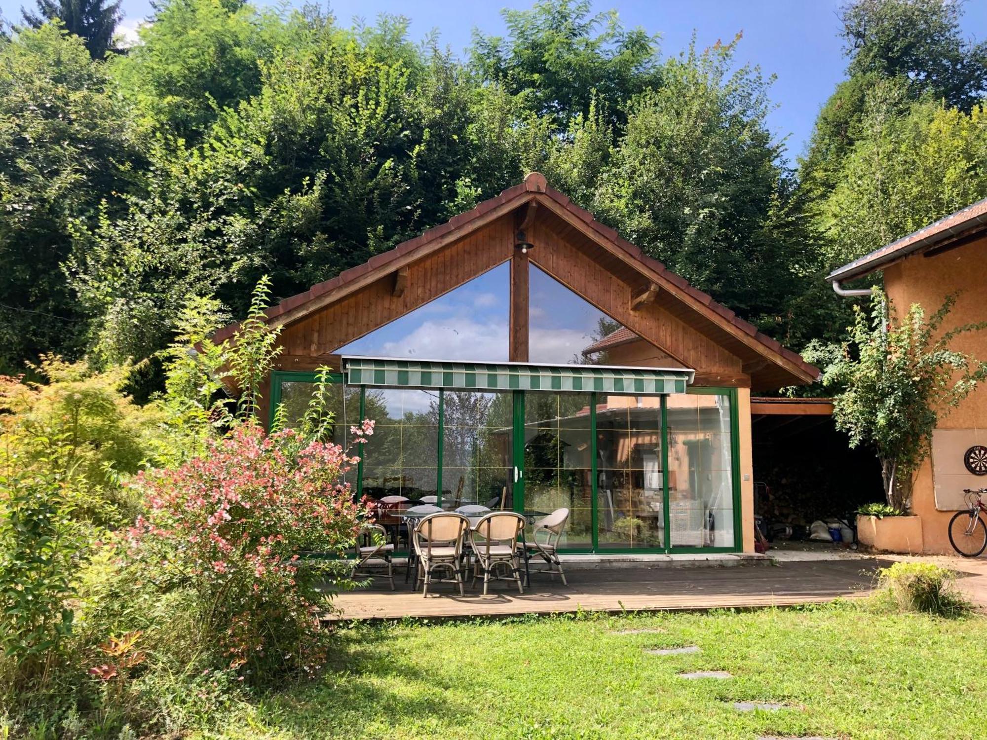 Le Mas De Planaise Saint-Jean-d'Avelanne Exterior foto